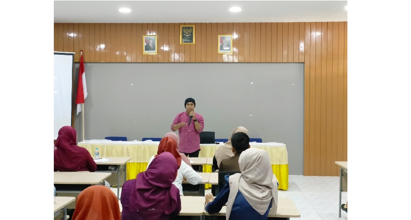 Pelatihan Jurnalistik pada Peringatan Hari Guru Nasional SMK Negeri 3 Magelang